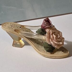 NOSTALGIA Collectible Miniature Shoe. June Alexandrite Rose 2001 Vintage